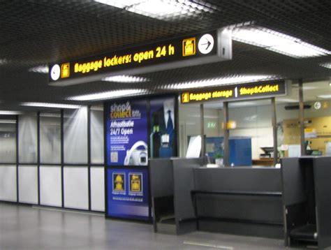 schiphol train station luggage lockers.